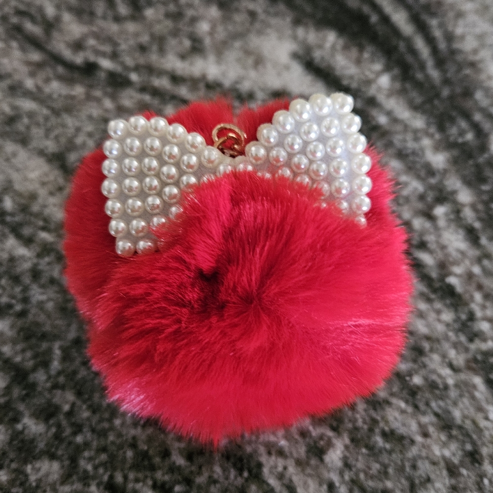 Red Faux Fur Key Holder with Pearl Bow